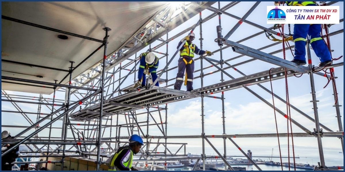 Các yếu tố thời tiết ảnh hưởng đến thiết bị thi công ngoài trời